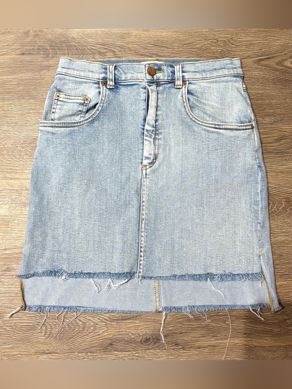 Aritzia Wilfred free Light Wash Denim Skirt